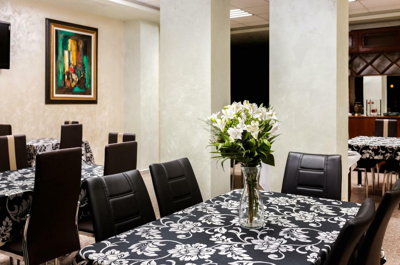 Hotel Gabi Plovdiv Bagian luar foto